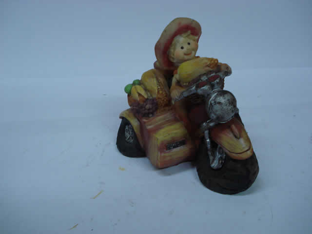 RESINA DECORACION COLECCION MUÑECA Y MUÑECO EN LA GRANJA