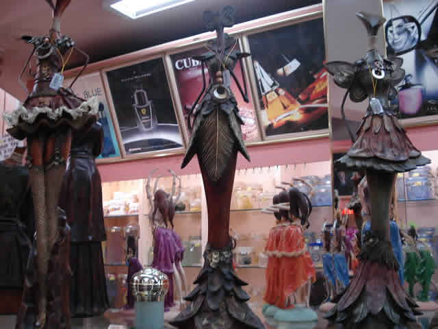 DECORACION DECORACION LUJOSO DE ESCULTURAS