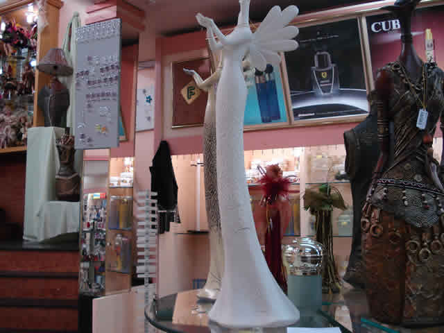 DECORACION DECORACION LUJOSO DE ESCULTURAS