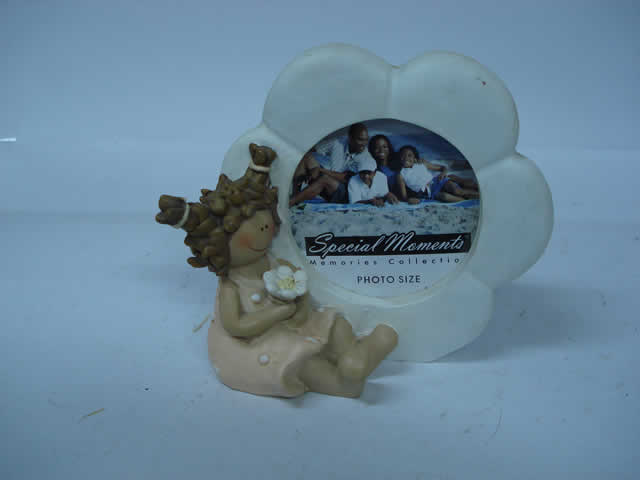 RESINA DECORACION COLECCION PORTA RETRATO CON MUÑECA Y MUÑECO
