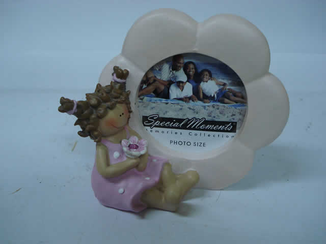 RESINA DECORACION COLECCION PORTA RETRATO CON MUÑECA Y MUÑECO