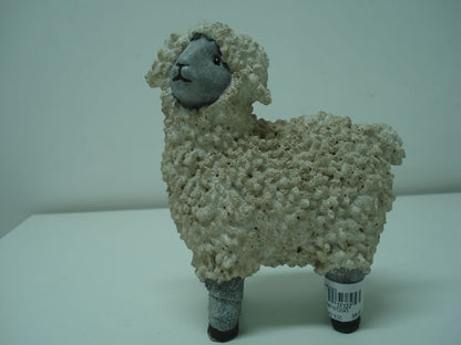 RESINA DECORACION COLECCION MUÑECA Y MUÑECO EN LA GRANJA