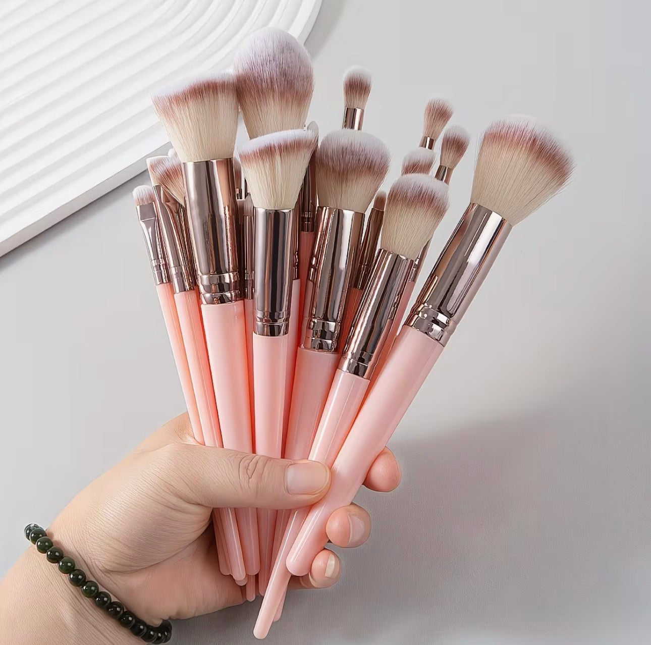 SET PROFESIONAL DE 30 PINCELES DE MAQUILLAJE ✨
