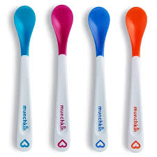 @ MUNCHKIN CUCHARA ALIMENTACION SET DE 4 - WHITE HOT 6M+ MU43692 - 436826