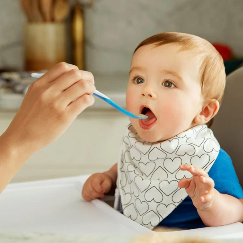 @ MUNCHKIN CUCHARA ALIMENTACION SET DE 4 - WHITE HOT 6M+ MU43692 - 436826